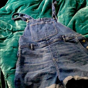 Old Navy overalls shorts